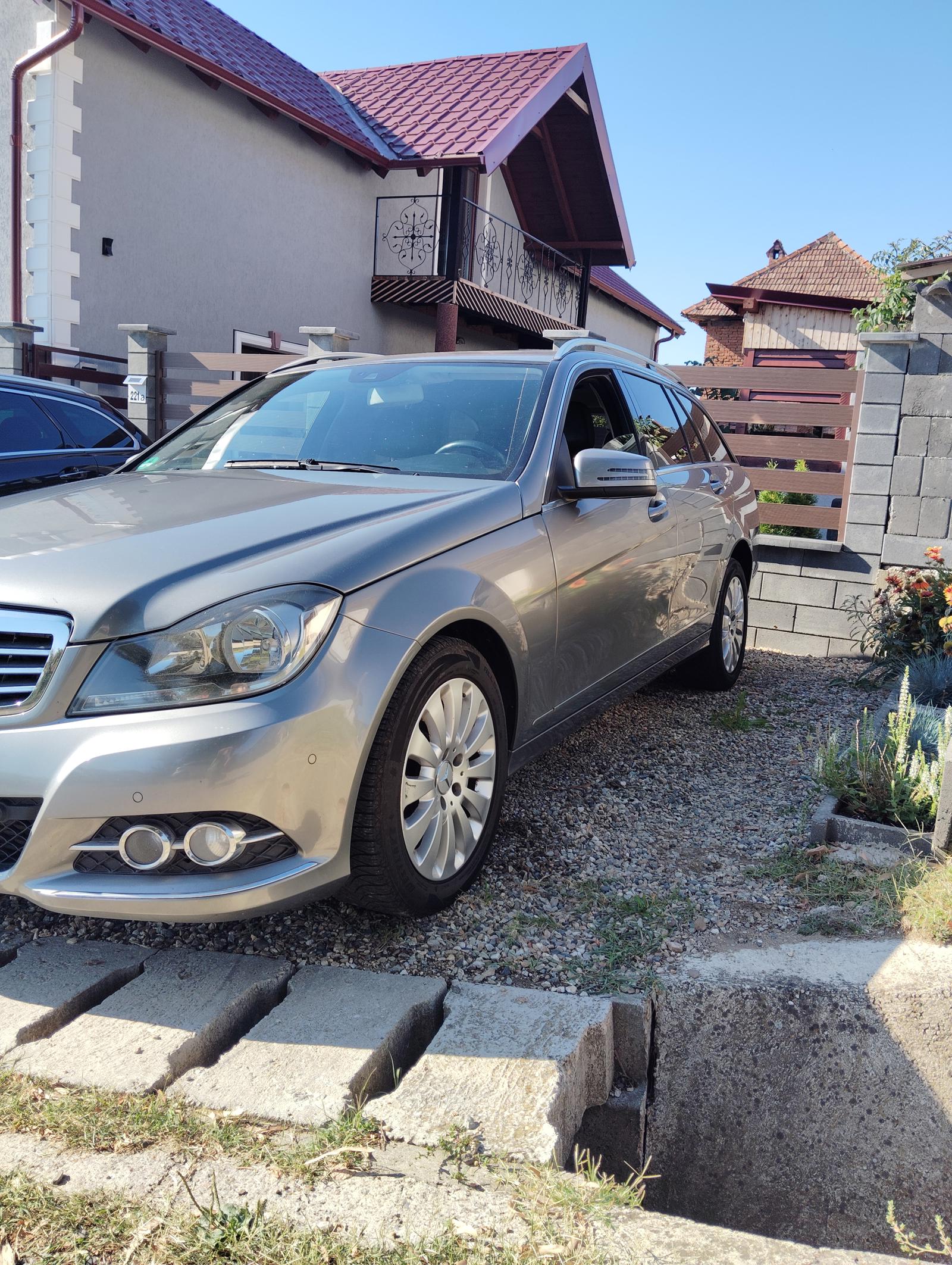 Mercedes-Benz Clasa C 2012 diesel de vânzare